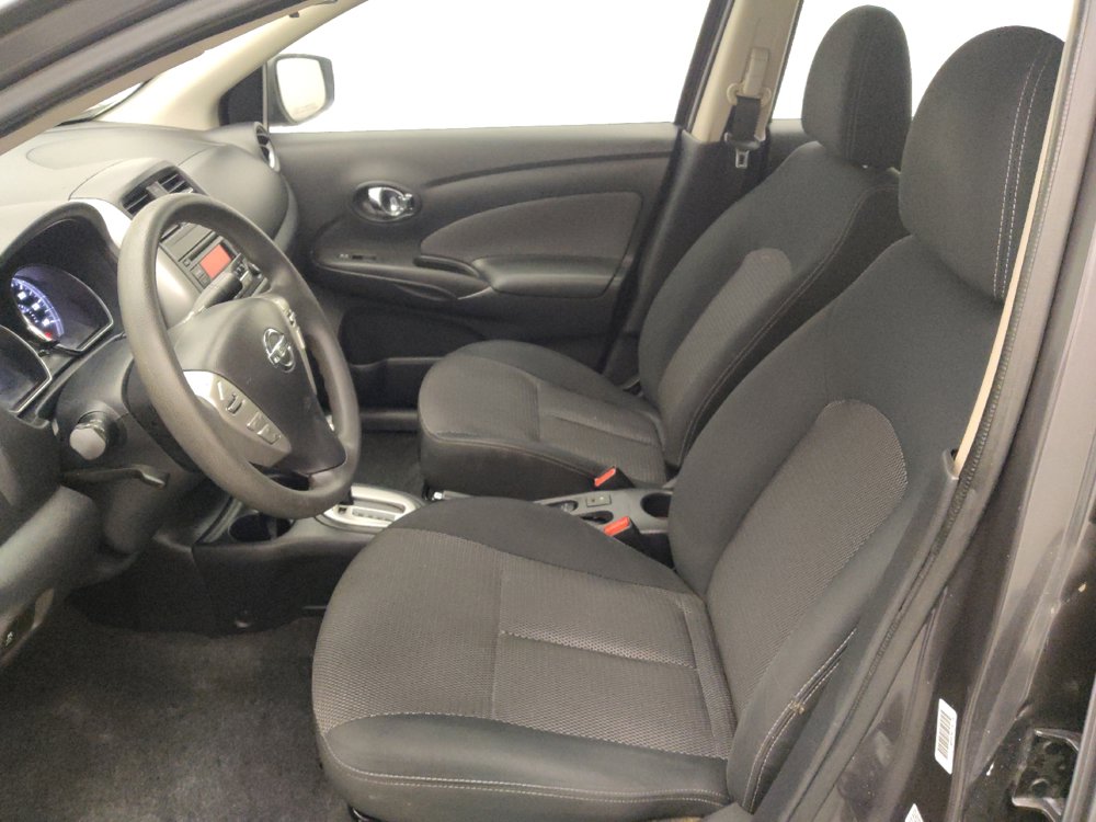 Used 2015 Nissan Versa SV FWD image 17