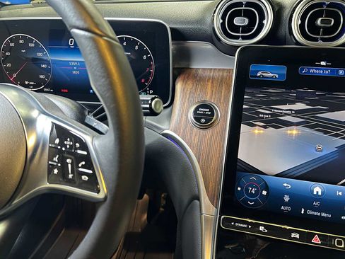 Certified 2025 Mercedes-Benz GLC 300 4MATIC image 30