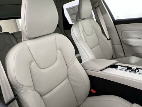 New 2026 Volvo XC60 T8 Ultra w/ Climate Package AWD/4WD image 23