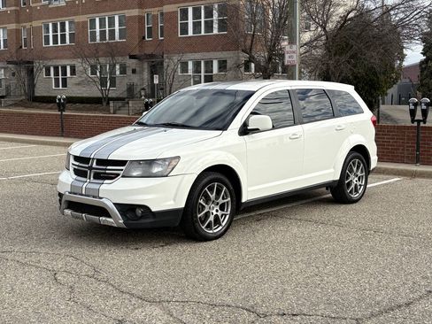 Used 2019 Dodge Journey GT AWD/4WD image 3