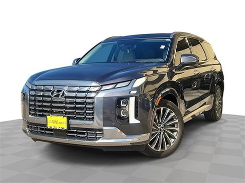 Used 2024 Hyundai Palisade Calligraphy image 1