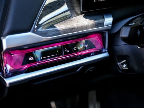 New 2025 BMW 760i xDrive w/ Executive Package image 22