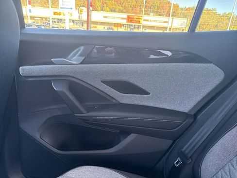 New 2026 Volkswagen Tiguan S image 22