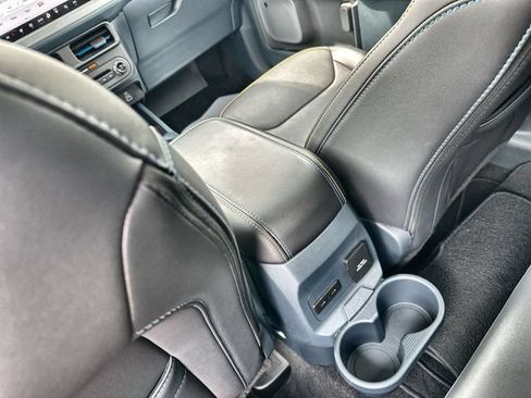 Used 2025 Ford Maverick Lobo AWD/4WD image 26