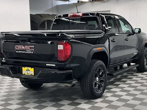 Used 2024 GMC Canyon Elevation w/ Convenience Package AWD/4WD image 13