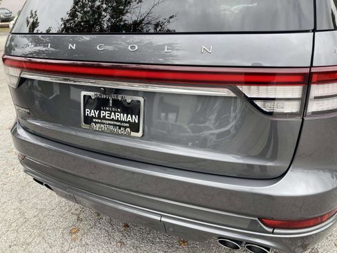 Used 2021 Lincoln Aviator Reserve w/ Equipment Group 210A image 4