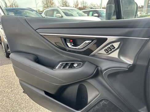 Used 2023 Subaru Outback Limited image 30
