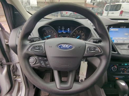 Used 2017 Ford Escape SE w/ Equipment Group 201A image 26