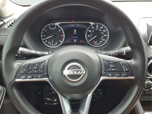 Used 2024 Nissan Sentra SV FWD image 15