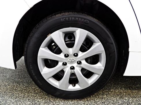 Used 2021 Toyota Corolla LE FWD image 20