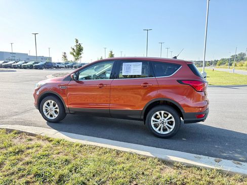 Used 2019 Ford Escape SE AWD/4WD image 5