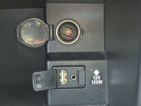 Used 2012 Toyota Camry LE FWD image 20
