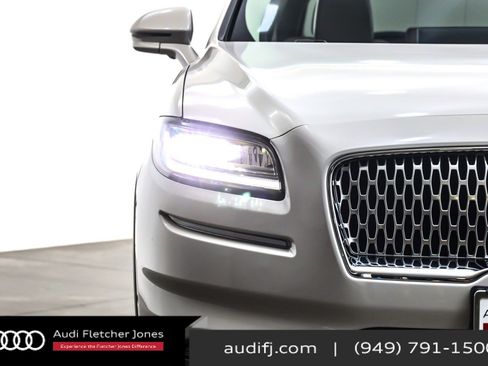 Used 2023 Lincoln Nautilus Reserve w/ Equipment Group 201A image 15