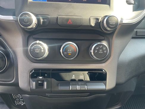 Used 2022 RAM 1500 Big Horn image 17