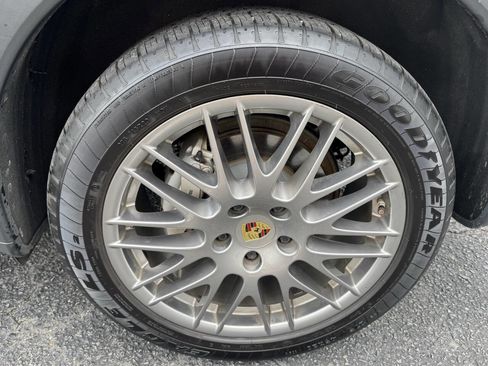 Used 2016 Porsche Cayenne S AWD/4WD image 26