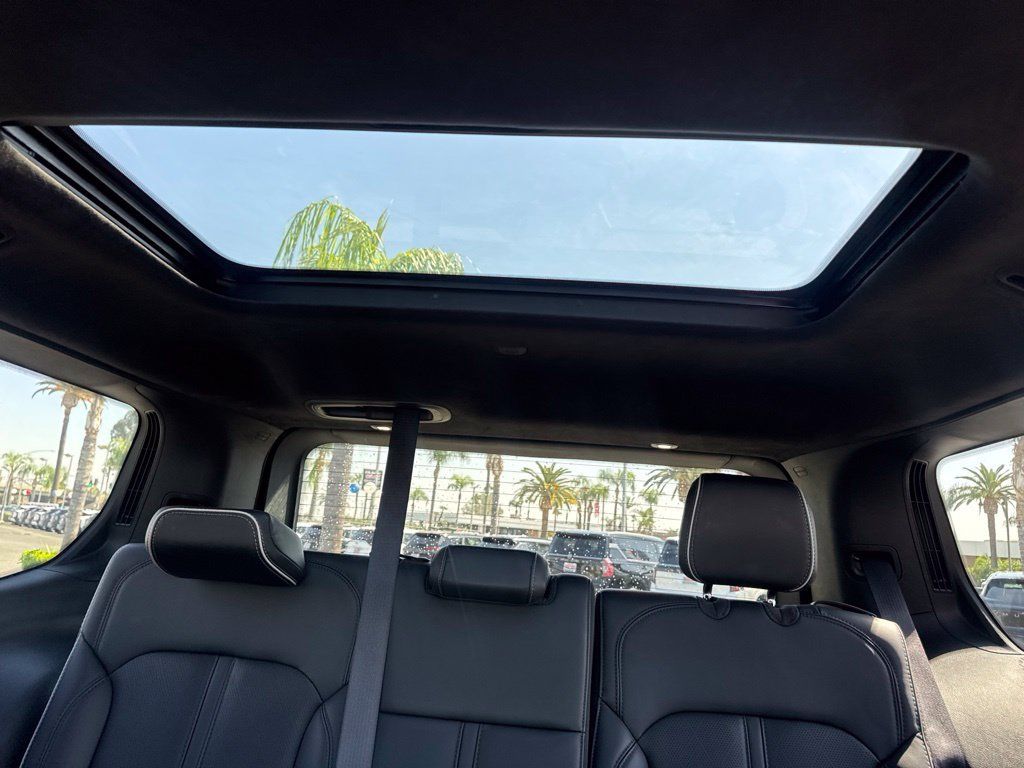 Used 2024 Jeep Grand Wagoneer Series II Obsidian w/ Quick Order Packagew 28T AWD/4WD image 18