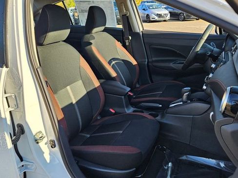 New 2025 Nissan Versa SR w/ Trunk Package FWD image 17
