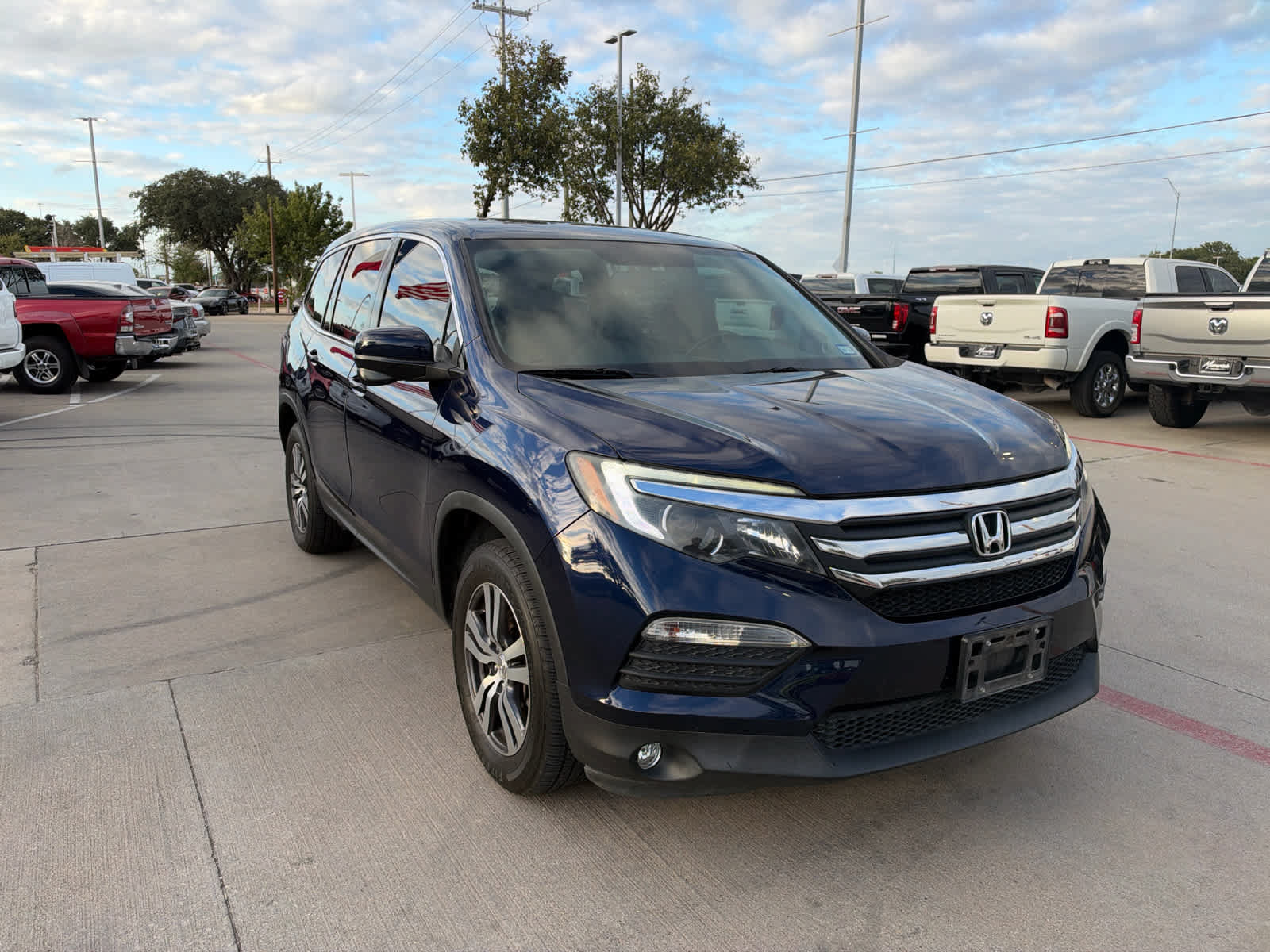 Used 2017 Honda Pilot EX-L image 4