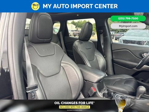 Used 2021 Jeep Cherokee High Altitude AWD/4WD image 24
