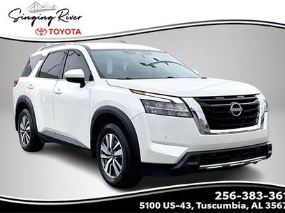 Used 2024 Nissan Pathfinder SL w/ Lighting Package (N92)
