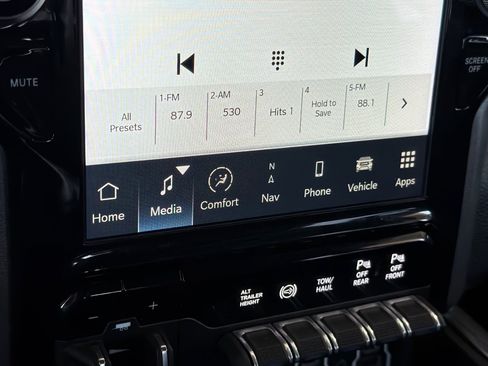 Used 2022 RAM 3500 Laramie AWD/4WD image 19