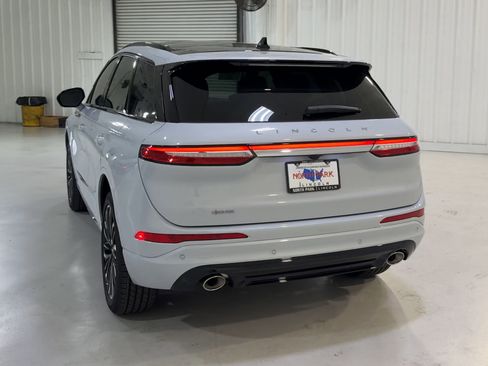 New 2026 Lincoln Corsair Reserve w/ Jet Appearance Package image 8