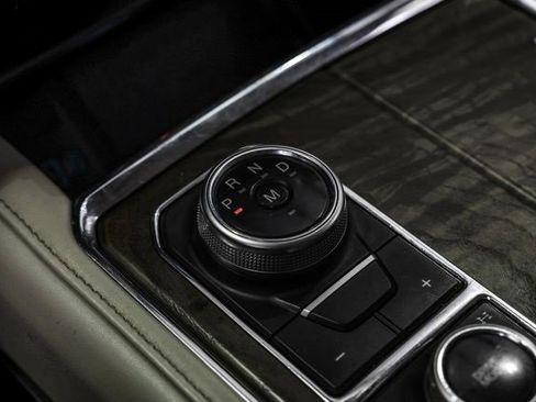 Used 2021 Ford Expedition Platinum image 22