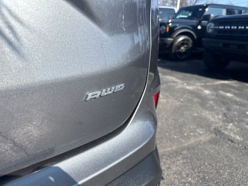 Used 2024 Ford Edge SEL w/ Convenience Package image 11