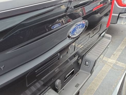 Used 2023 Ford F150 Lariat RWD image 3