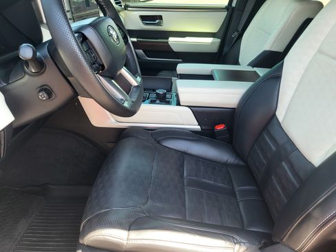 Certified 2024 Toyota Sequoia Capstone AWD/4WD image 10