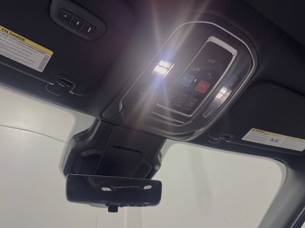 New 2026 Jeep Cherokee Overland w/ Advanced Pro Tech Group AWD/4WD image 29