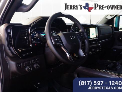 Used 2025 Chevrolet Silverado 2500 ZR2 w/ Technology Package AWD/4WD image 19