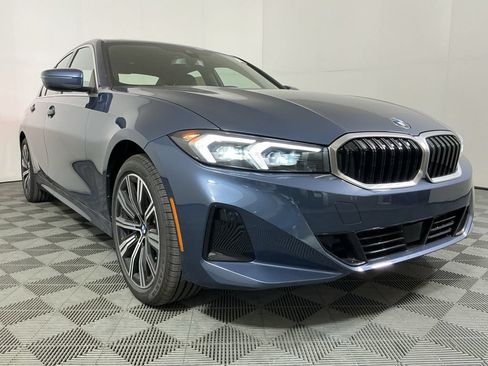 New 2026 BMW 330i xDrive Sedan w/ Convenience Package AWD/4WD image 4