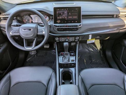 New 2026 Jeep Compass Latitude AWD/4WD image 10