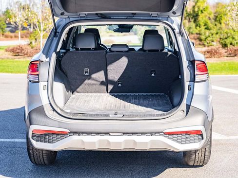 Used 2023 Kia Sportage EX image 15