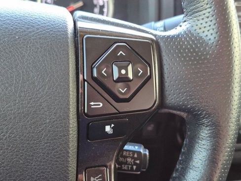 Used 2023 Toyota 4Runner TRD Off-Road Premium w/ Moonroof Package AWD/4WD image 5