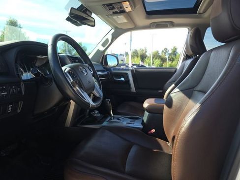 Used 2020 Toyota 4Runner Limited AWD/4WD image 18