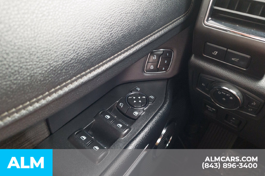 Used 2021 Ford Expedition Limited AWD/4WD image 34