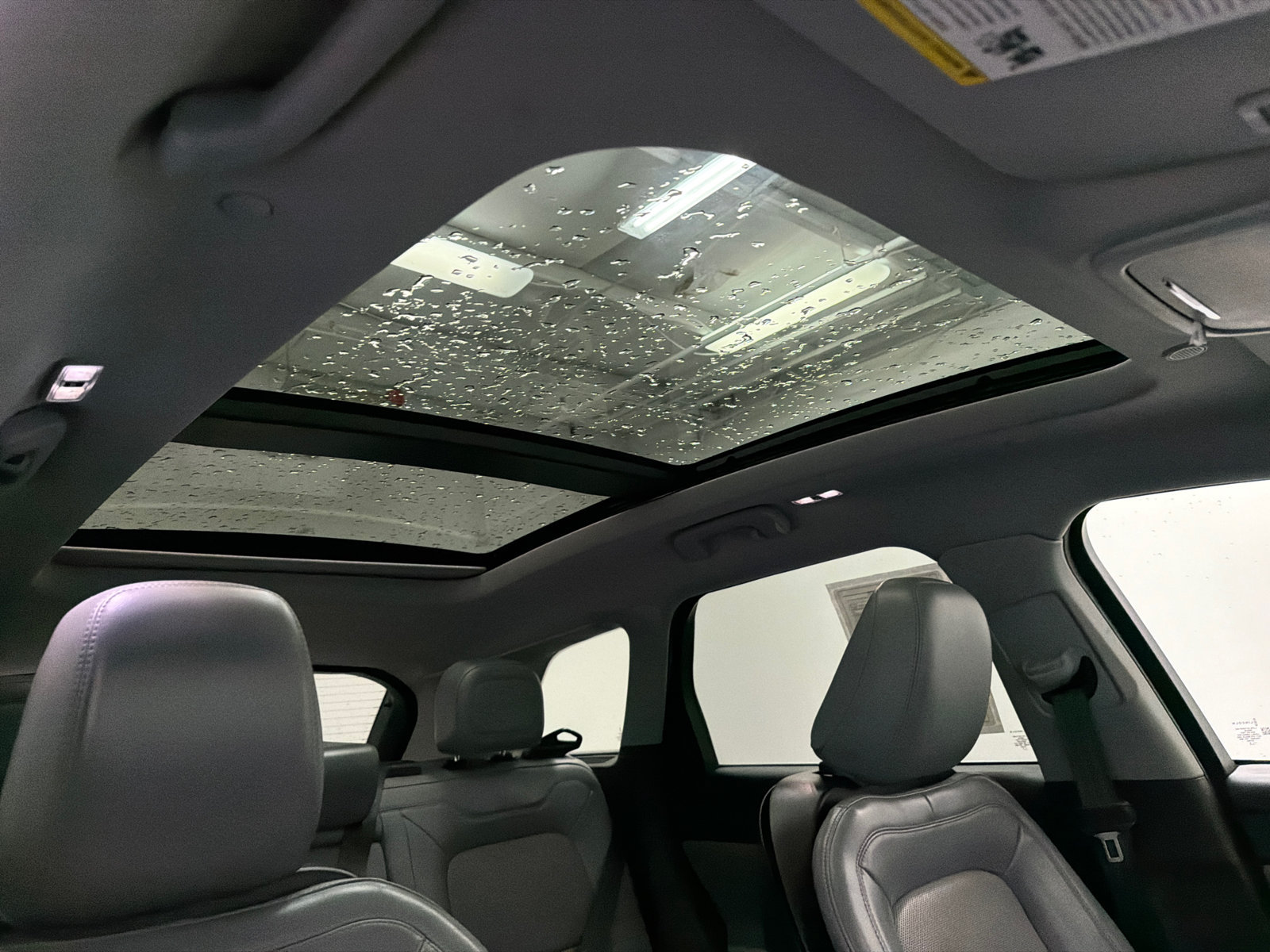Used 2022 Lincoln Corsair AWD w/ Premium Package image 13