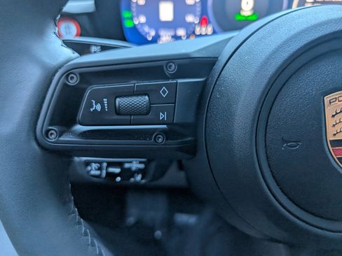 Used 2025 Porsche Macan Electric image 35