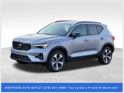 New 2026 Volvo XC40 B5 Plus w/ Protection Package Premier