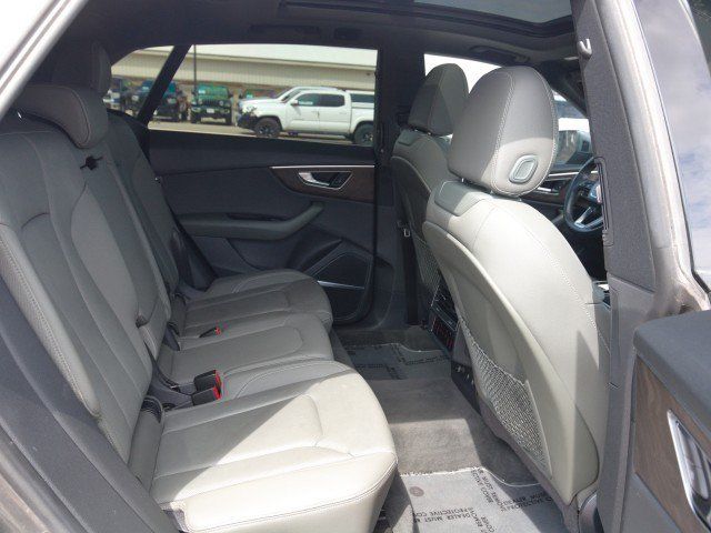 Used 2021 Audi Q8 Premium AWD/4WD image 34