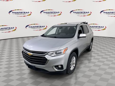 Used 2019 Chevrolet Traverse LT FWD image 1