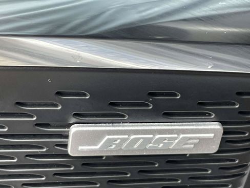 Used 2025 Chevrolet Traverse Z71 w/ Enhanced Driving Package AWD/4WD image 36