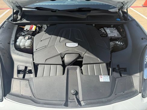 Used 2019 Porsche Cayenne AWD/4WD image 27