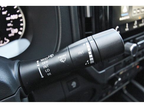 New 2026 Nissan Frontier SV w/ SV Convenience Package image 18