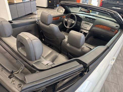 Used 2007 Toyota Solara SLE image 13