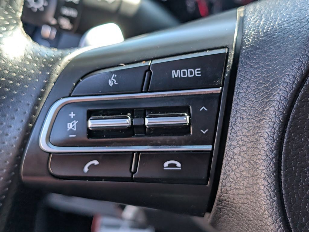 Used 2019 Kia Stinger GT2 AWD/4WD image 18