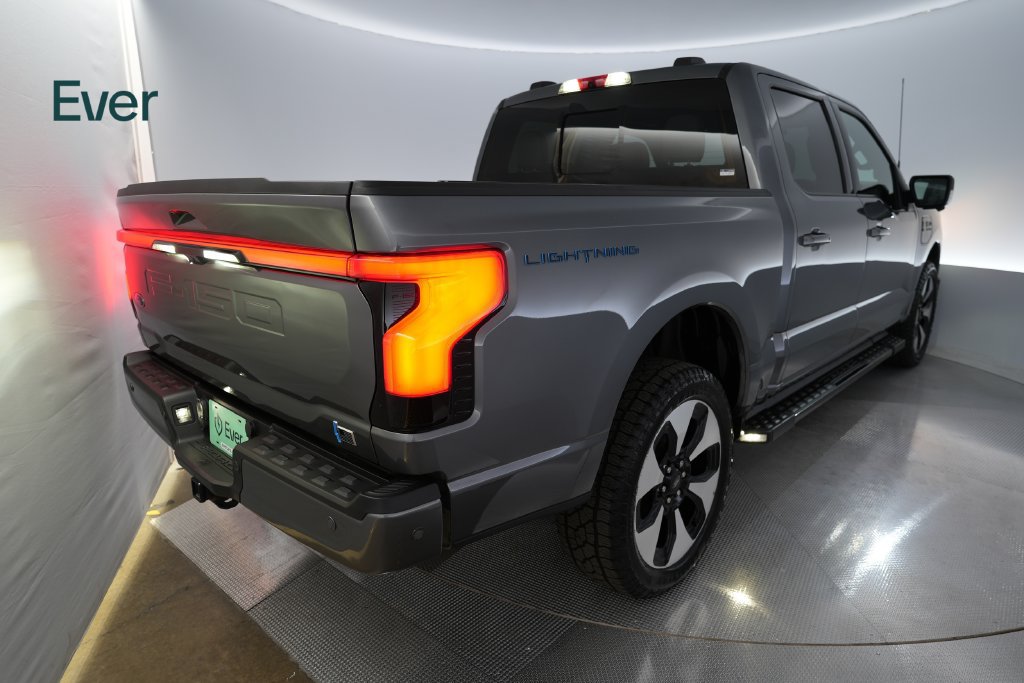 Used 2022 Ford F150 Lightning Platinum AWD/4WD image 3