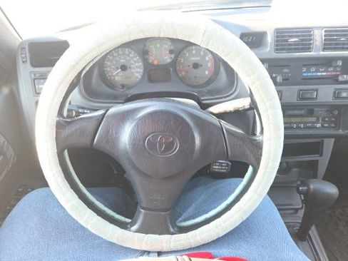 Used 1998 Toyota RAV4 4WD 4-Door image 33